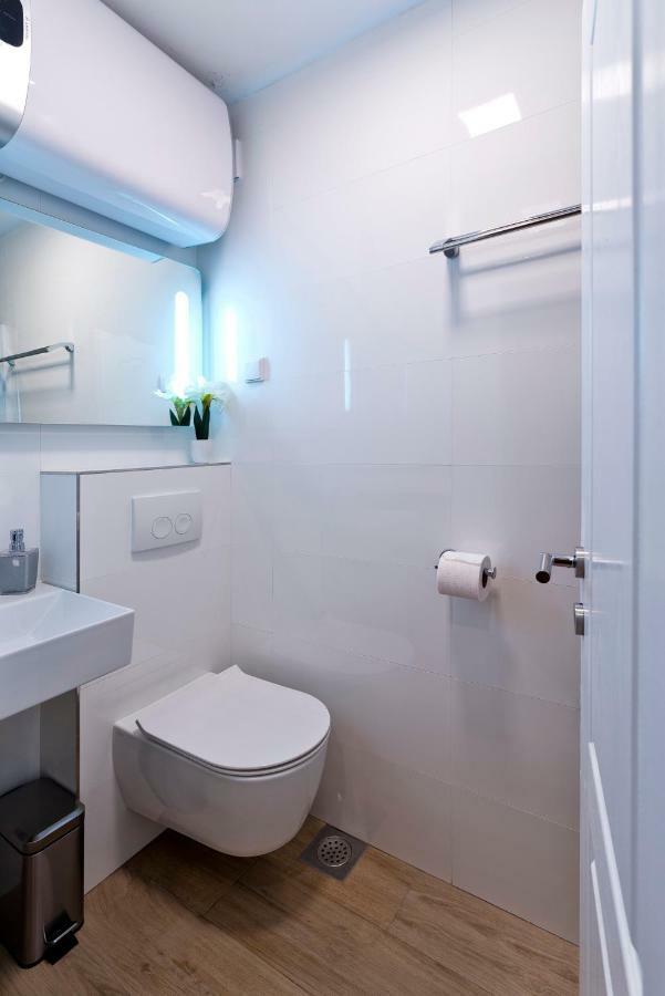 Apartment Marina Примоштен Экстерьер фото